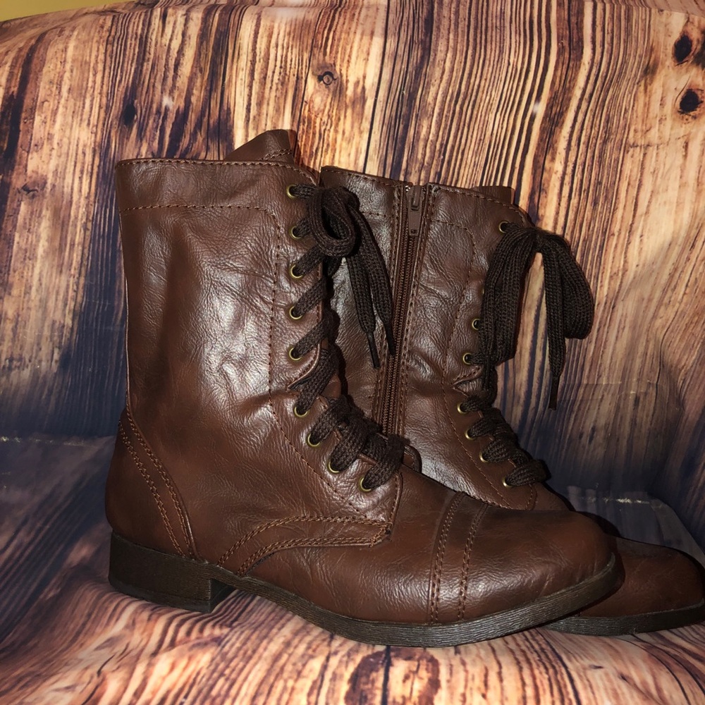 NEW brown Combat style boots never worn